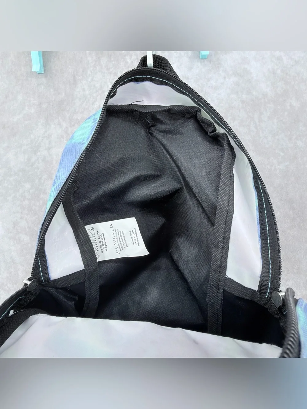 Bioworld Blue Iridescent Sonic Mini Backpack